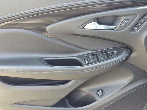Used 2019 Buick Envision Essence image 15