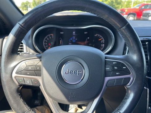 Used 2019 Jeep Grand Cherokee Limited w/ Luxury Group II image 25