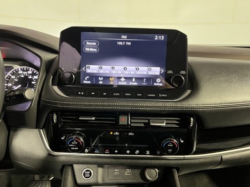 Used 2022 Nissan Rogue SL w/ SL Premium Package image 12