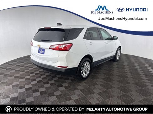 Used 2020 Chevrolet Equinox LS w/ LS Convenience Package image 6
