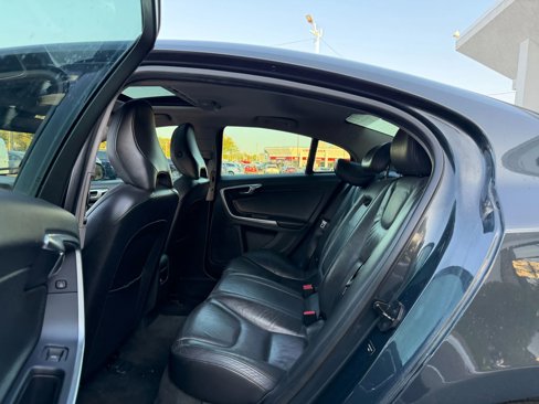 Used 2012 Volvo S60 T5 w/ Multimedia Pkg image 23