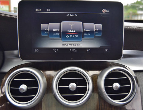 Used 2018 Mercedes-Benz GLC 300 4MATIC Coupe w/ Multimedia Package image 25