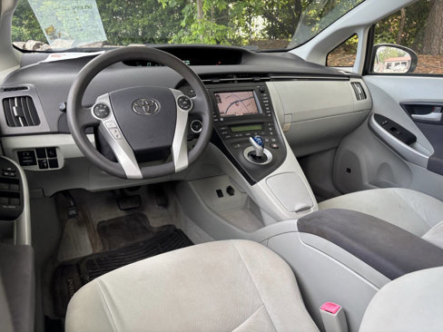 Used 2011 Toyota Prius One image 21