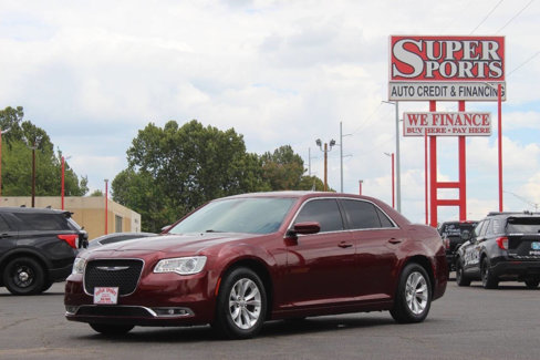 Used 2016 Chrysler 300 Limited image 8