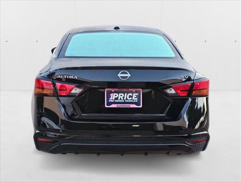 Used 2024 Nissan Altima 2.5 SV image 6