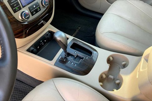 Used 2012 Hyundai Santa Fe Limited image 16