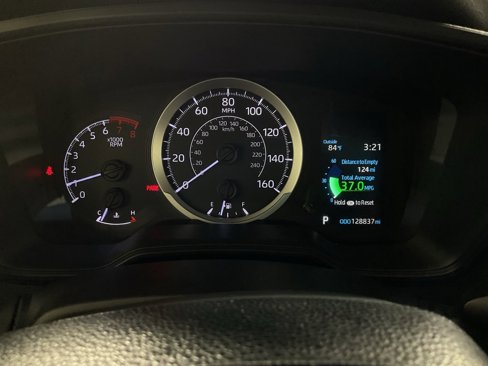 Used 2020 Toyota Corolla LE image 23