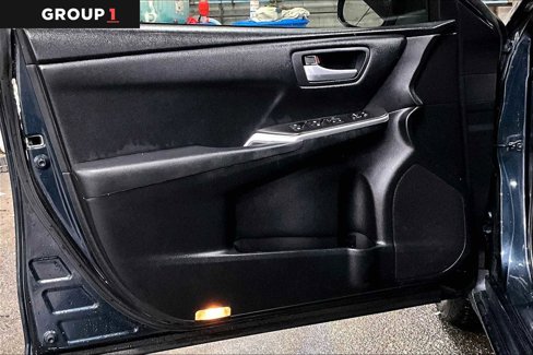 Used 2017 Toyota Camry SE image 21