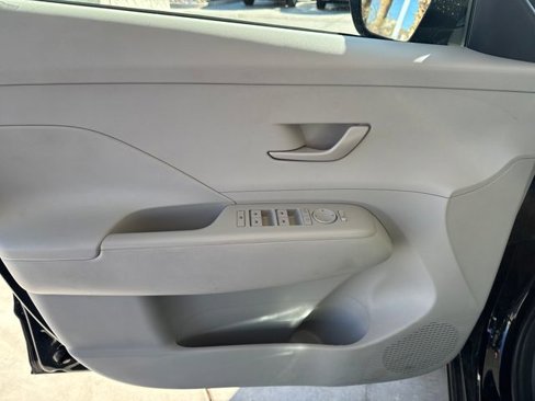Used 2024 Hyundai Kona SEL image 10