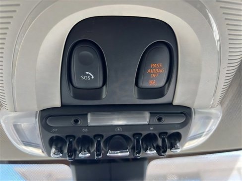 Used 2019 MINI Cooper Clubman S w/ Premium Package image 16