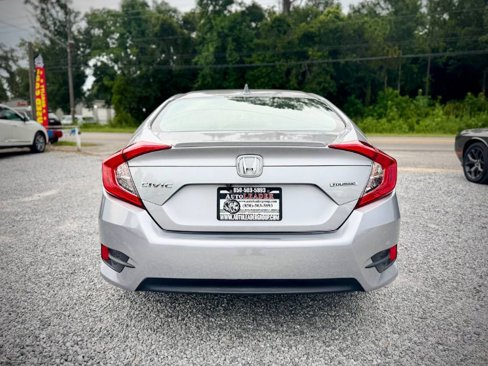 Used 2016 Honda Civic Touring image 3