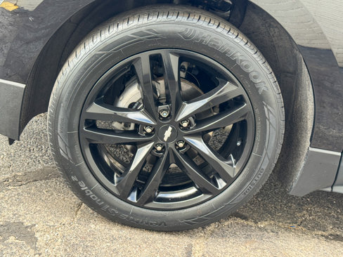 Used 2020 Chevrolet Equinox LT w/ Midnight Edition image 13