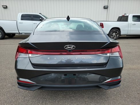 Used 2021 Hyundai Elantra SEL w/ Cargo Package image 6