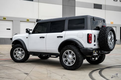 Used 2024 Ford Bronco Wildtrak image 8