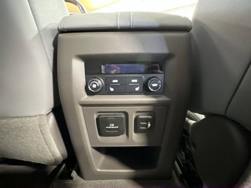 Certified 2020 Chevrolet Traverse Premier image 22