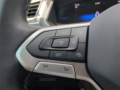 Used 2024 Volkswagen Tiguan S image 20