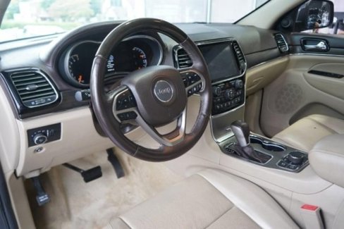 Used 2019 Jeep Grand Cherokee Overland image 15