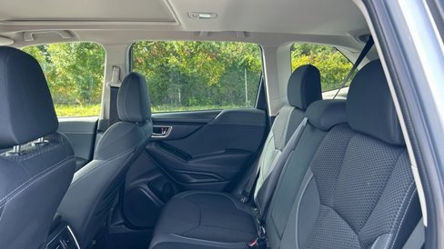 Used 2022 Subaru Forester Premium image 31