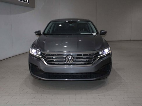 Used 2020 Volkswagen Passat 2.0T R-Line image 7