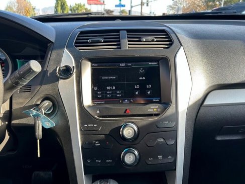 Used 2014 Ford Explorer XLT w/ Equipment Group 202A image 12