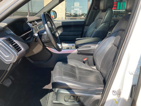 Used 2018 Land Rover Range Rover Sport HSE image 9