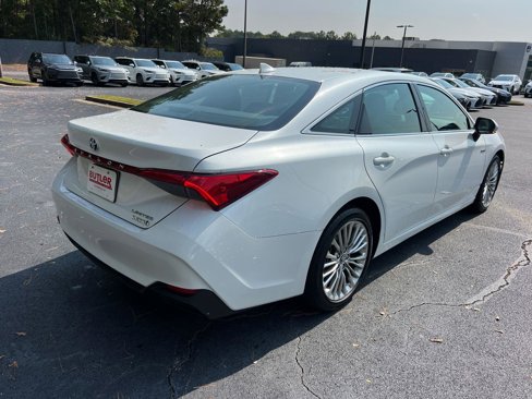 Used 2019 Toyota Avalon Limited image 6