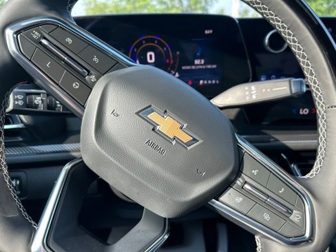 Used 2024 Chevrolet Traverse RS image 10