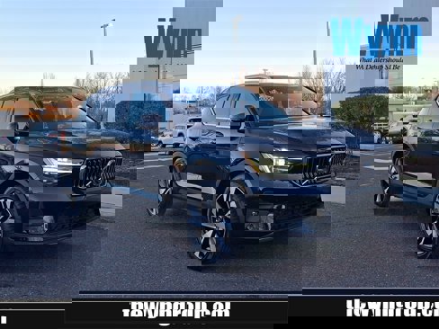 Certified 2025 Volvo XC40 B5 Ultra w/ Protection Package Premier image 1