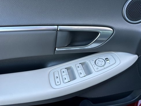Used 2023 Hyundai Sonata SEL image 10