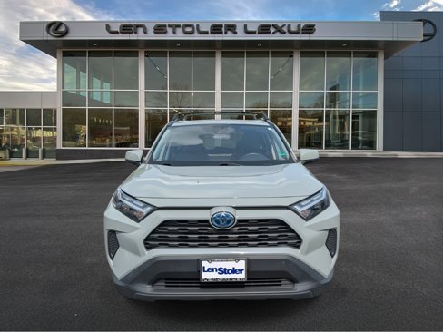Used 2022 Toyota RAV4 XLE image 8