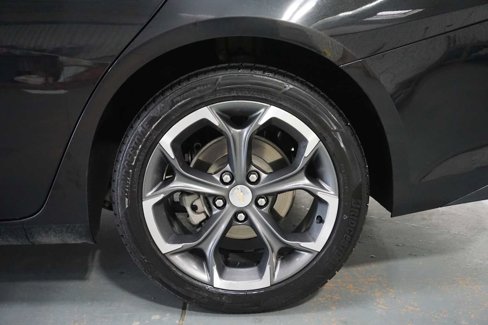 Used 2023 Chevrolet Malibu LT image 9