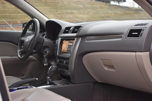 Used 2012 Ford Fusion Hybrid image 16