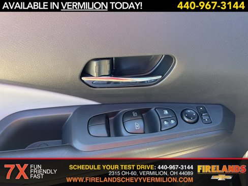 Used 2023 Nissan Kicks SR w/ SR Premium Package image 10