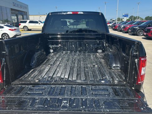 Used 2018 Ford F150 XLT w/ Trailer Tow Package image 12