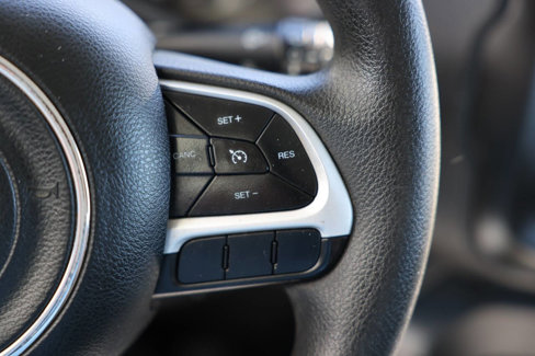 Used 2018 Jeep Renegade Sport w/ Power & Air Group image 19