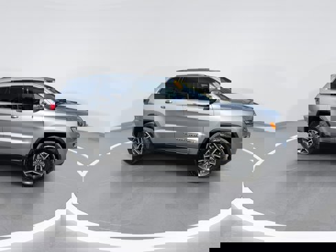 Used 2019 Jeep Grand Cherokee Limited image 23