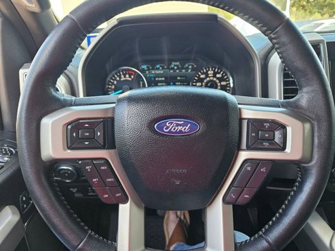 Used 2018 Ford F150 Lariat image 11