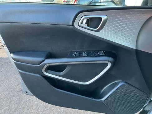 Used 2023 Kia Soul LX w/ Option Group 015 image 20