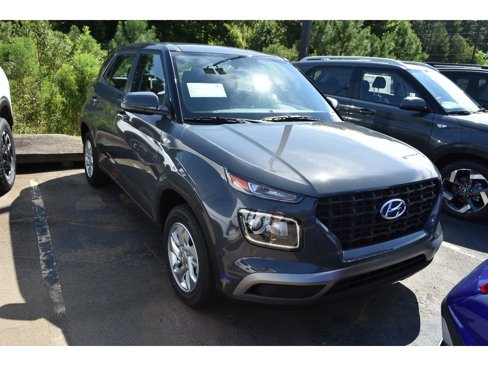 New 2025 Hyundai Venue SE image 2