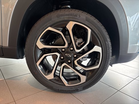 New 2025 Chevrolet Trax RS w/ Sunroof Package image 29