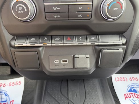 Used 2022 Chevrolet Silverado 1500 Custom image 45