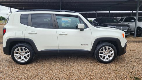 Used 2018 Jeep Renegade Latitude image 11