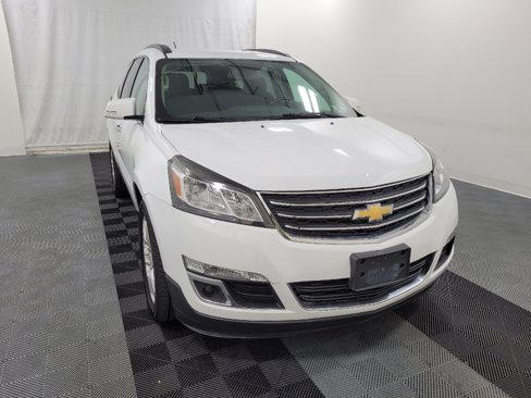 Used 2017 Chevrolet Traverse LT w/ Style and Technology Package image 14