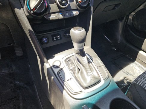 Used 2020 Hyundai Kona SE image 13
