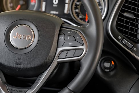 Used 2019 Jeep Cherokee Latitude Plus image 27