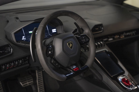 Used 2020 Lamborghini Huracan EVO image 30