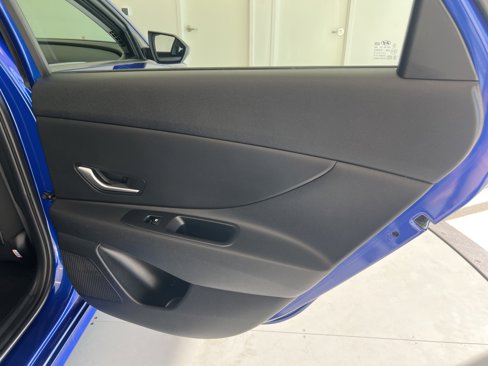 Used 2023 Hyundai Elantra SEL w/ Preferred Accessory Package image 45