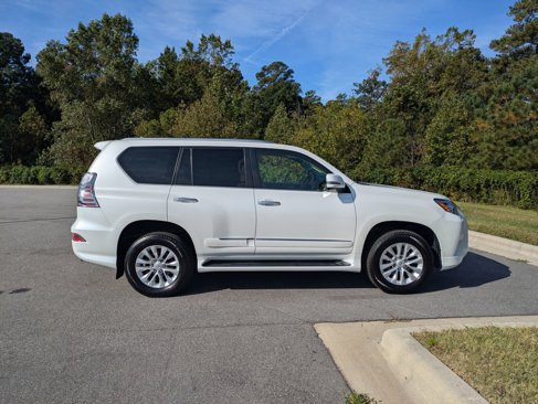 Used 2018 Lexus GX 460 image 4