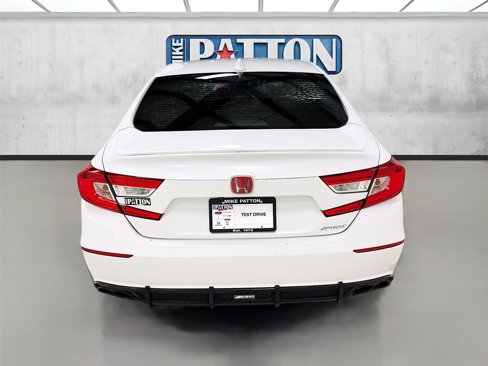 Used 2018 Honda Accord Sport image 6