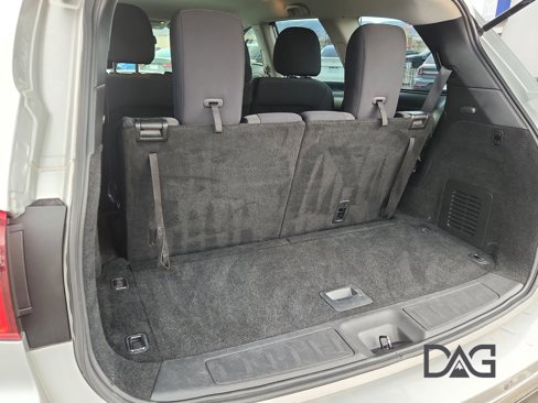 Used 2019 Nissan Pathfinder SV image 19